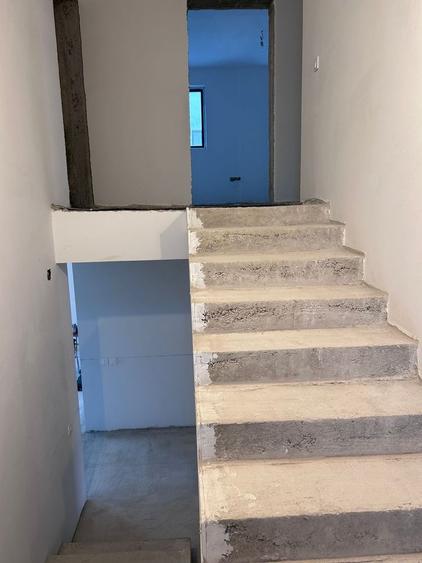 Casă cu 4 camere cu Teren 670 Mp în Bucov