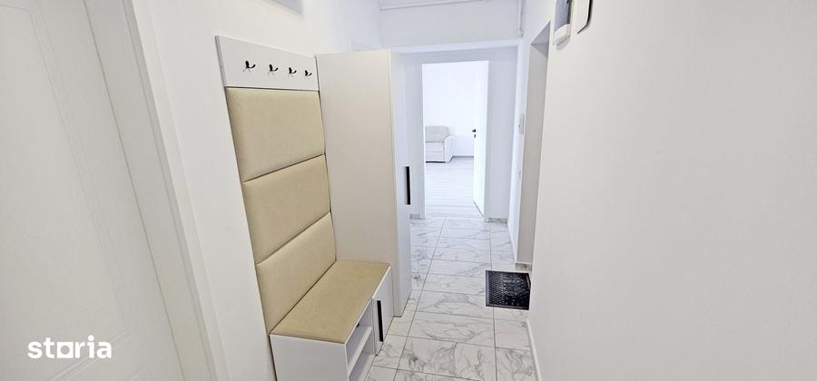Apartament cu 2 camere decomandat în Titan