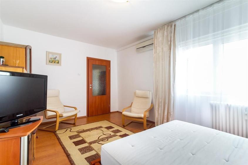 Apartament cu 2 camere semidecomandat, mobilat în Tineretului