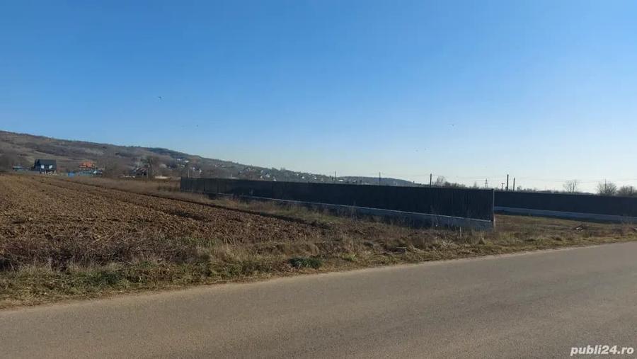 Teren de 4730 mp, în Boldești
