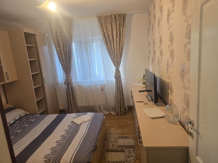 Apartament cu 2 camere decomandat în Aradului