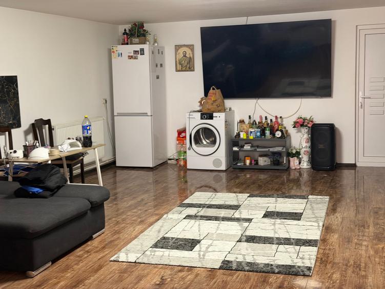 Casă cu 4 camere cu Teren 2250 Mp în Dunărea