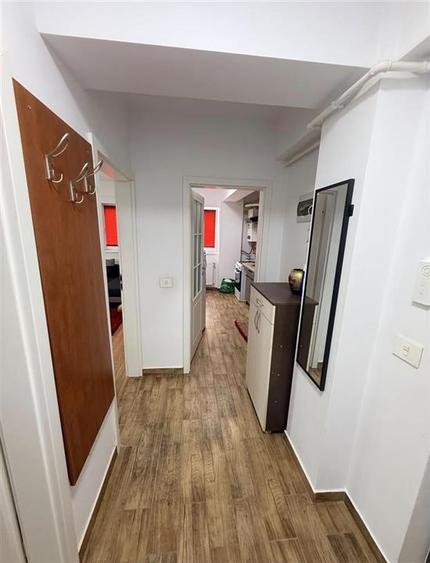 Apartament cu 2 camere decomandat, mobilat în Nicolina
