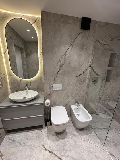 Apartament cu 2 camere semidecomandat în Sopor