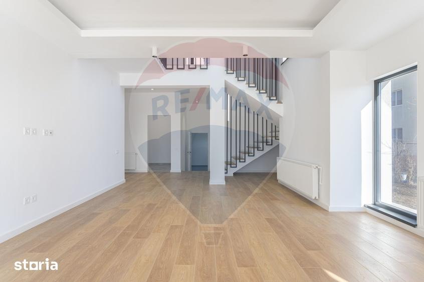 Casă cu 5 camere cu Teren 507 Mp în Cernica