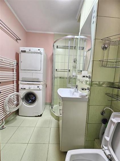 Apartament cu 4 camere decomandat, mobilat în Tudor Vladimirescu