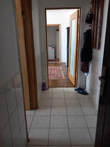 Apartament cu 2 camere semidecomandat în Crihala