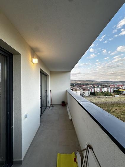 Apartament cu 2 camere semidecomandat în Florești