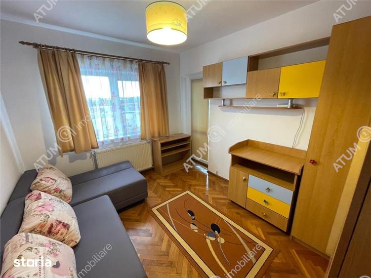 Apartament cu 4 camere decomandat, mobilat în Ștrand