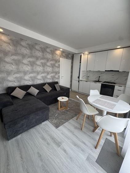 Apartament Spatios 3 camere Cosmopolis - 2