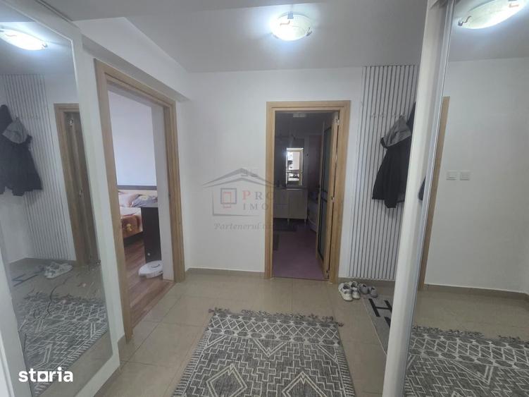 Apartament cu 3 camere în Șcheia