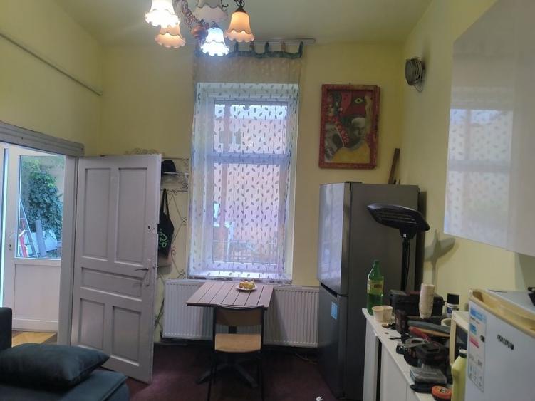 Apartament semidecomandat în Central