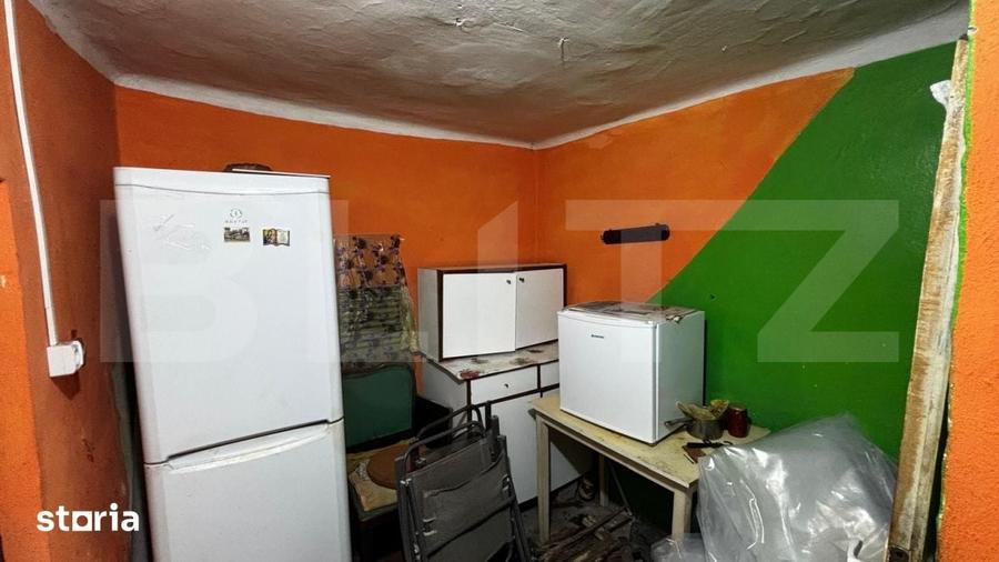 Teren intravilan 183 mp, casa veche, toate utilitatile, zona Ambasador - 2