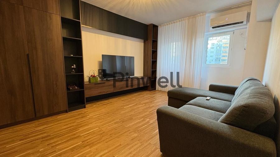 Apartament cu 5 camere decomandat, mobilat în Mihai Bravu