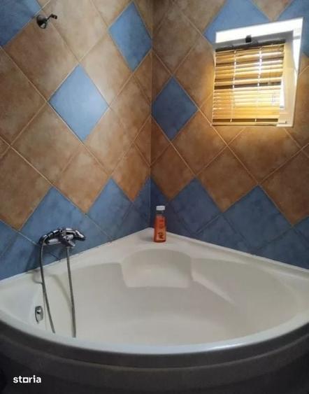 Apartament cu 3 camere în Plopilor