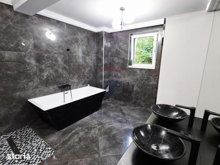 Apartament cu 5 camere în Precista