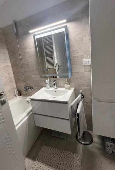 Apartament cu 2 camere semidecomandat în Fălticeni