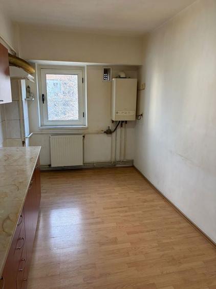 Apartament cu 2 camere decomandat în Sud