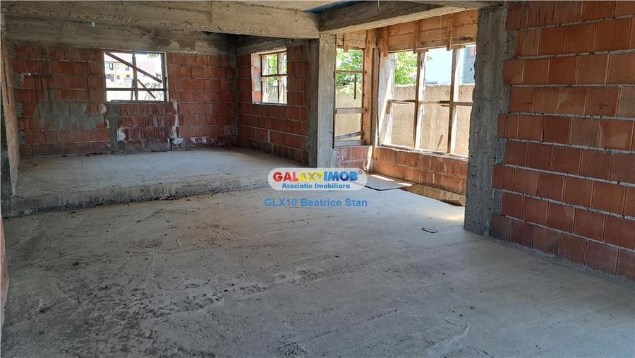 Casă cu 4 camere cu Teren 268 Mp în Est