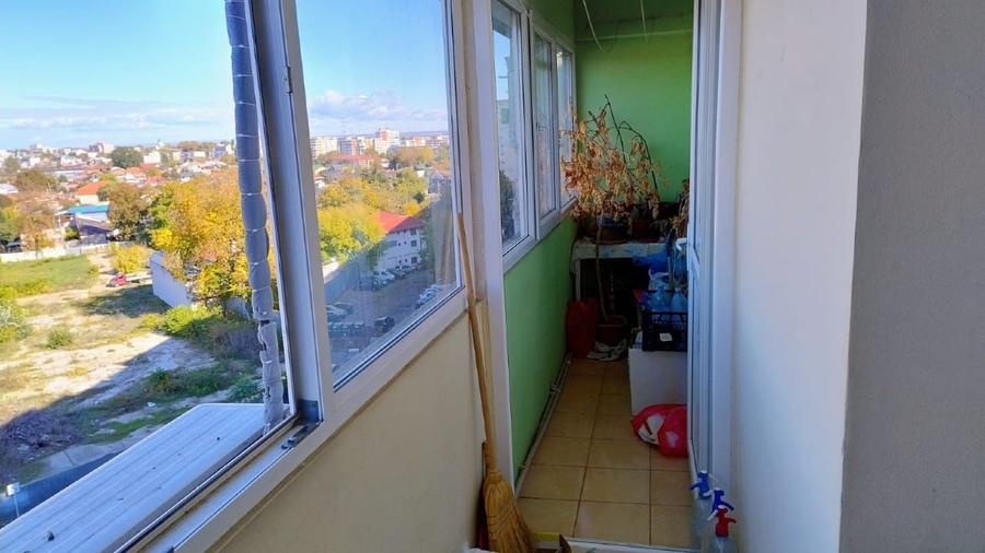 Apartament cu 2 camere decomandat în Mazepa 2