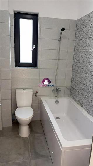 Apartament cu 2 camere decomandat în Politehnica
