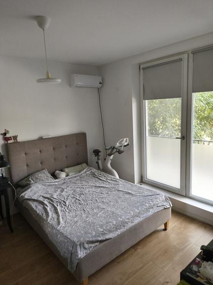 Apartament cu 3 camere decomandat în Băneasa