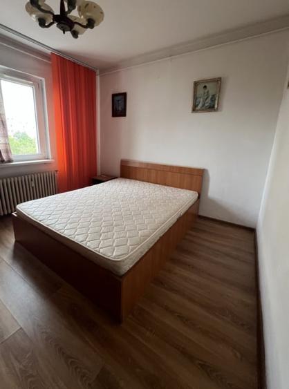 Apartament cu 3 camere decomandat în Mihai Bravu