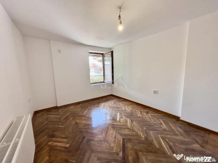 Apartament cu 3 camere decomandat în Capitale