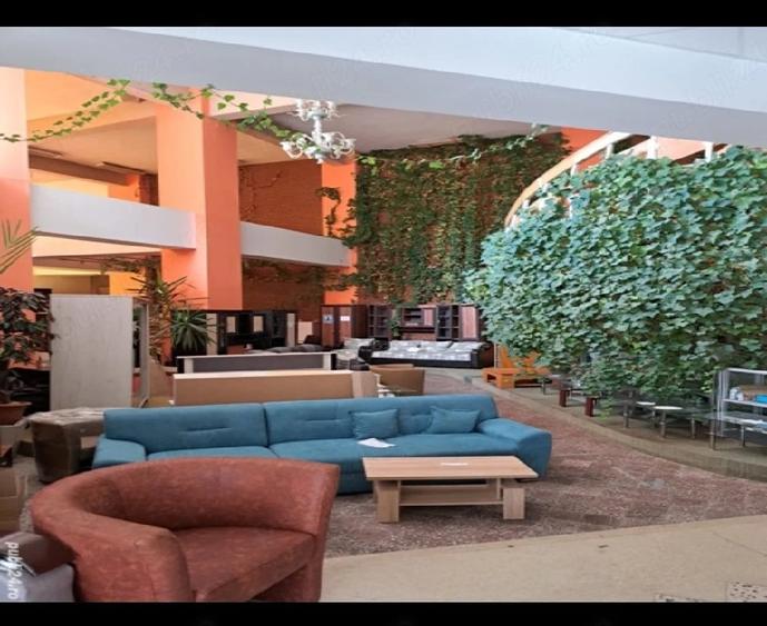 Spațiu comercial, de 2,385 mp, în Libertății