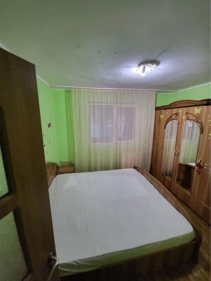 Ofer spre inchiriere apart 2 camere decomandat Tomis Nord - 1
