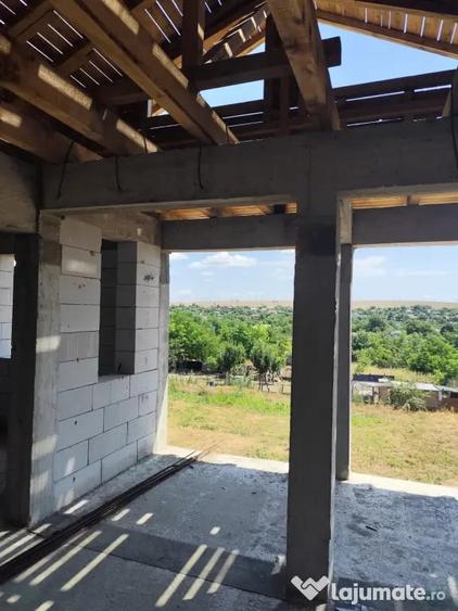Teren cu casa la rosu - 9