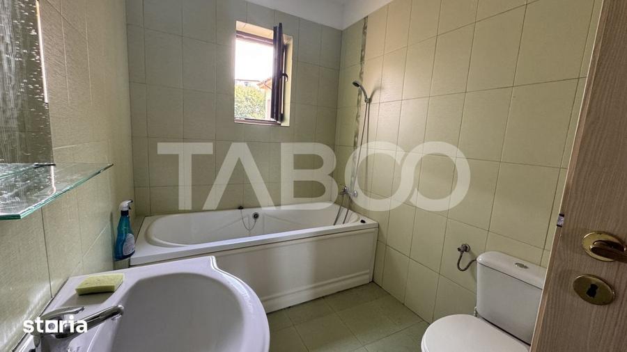 Apartament cu 2 camere decomandat în Tilișca