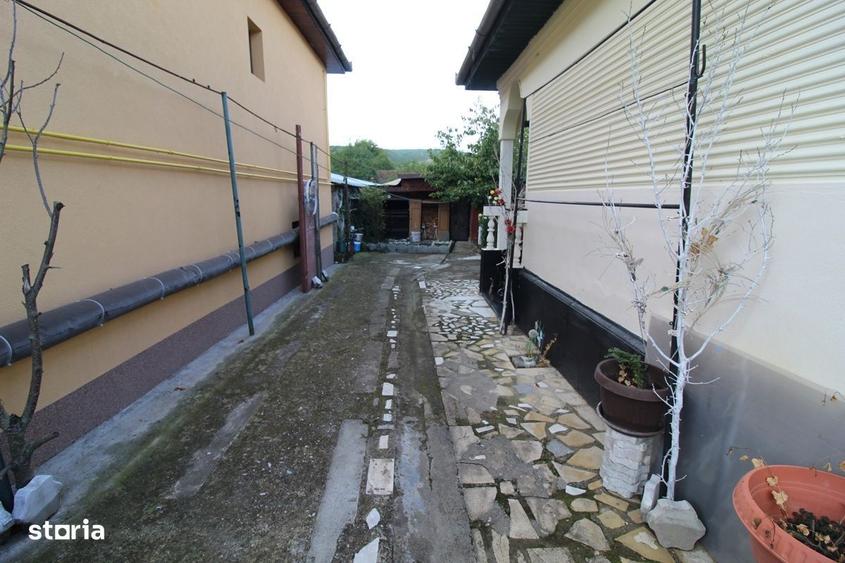 Casă cu 4 camere în Teliucu Inferior