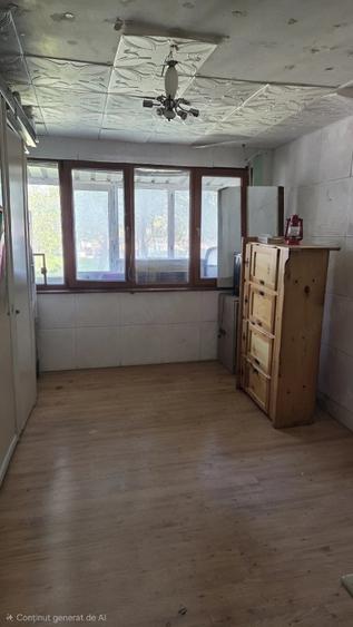 Garsonieră decomandată în Central