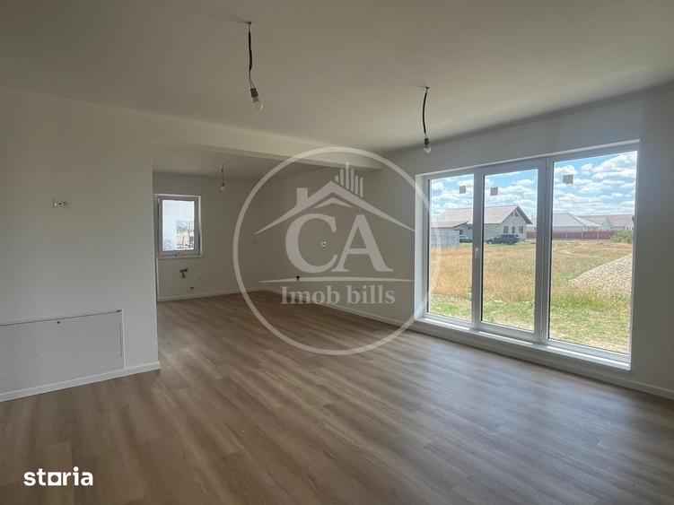 Casă cu 4 camere decomandat cu Teren 500 Mp în Sântandrei