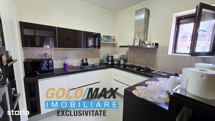 Casă cu 5 camere cu Teren 338 Mp în Găvana