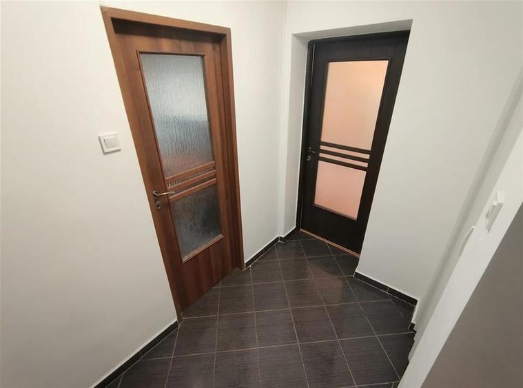 Apartament cu 3 camere decomandat, mobilat în Tudor Vladimirescu