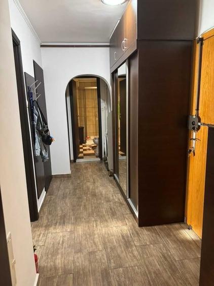 Apartament cu 2 camere decomandat în Brâncoveanu