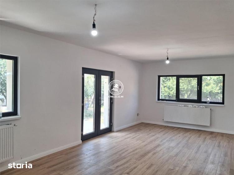 Casă cu 6 camere cu Teren 500 Mp în Păcurari