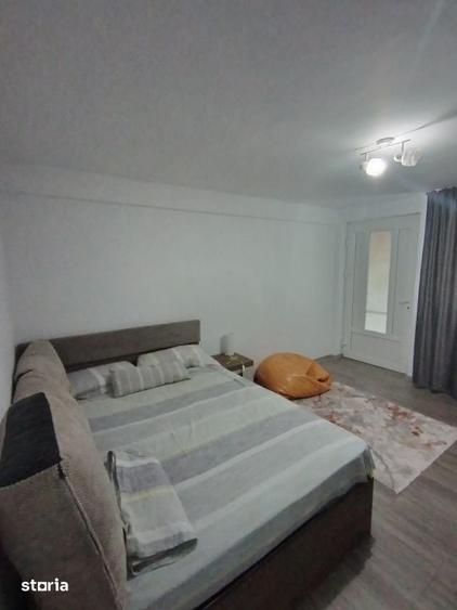 Casă cu 5 camere cu Teren 590 Mp în Bucovăț
