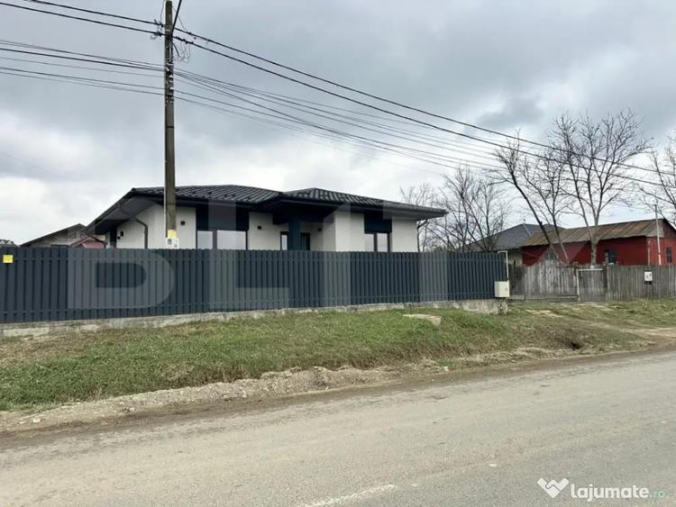 Casă cu 3 camere cu Teren 327 Mp în Lunca Cetățuii