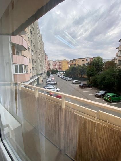 Apartament cu 2 camere decomandat în Mărăști