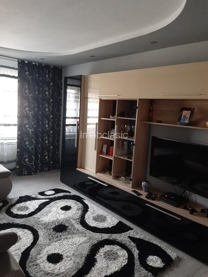 Vanzare apartament 3 camere, confort II, micro 9 Targoviste