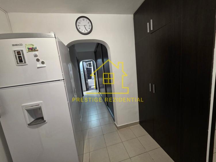 Apartament cu 3 camere decomandat, mobilat în Dristor