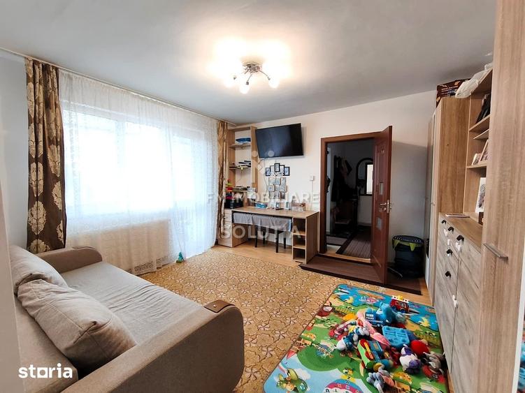 Apartament cu 2 camere semidecomandat în Valea Roșie