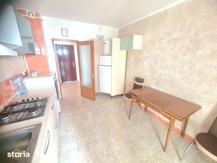 Apartament cu 2 camere decomandat în Vest