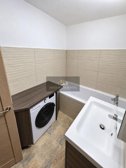 Apartament cu 2 camere semidecomandat, mobilat în 1 Mai