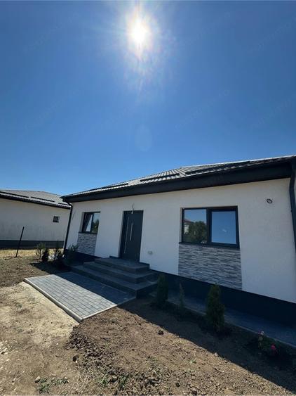 Casă cu Teren 450 Mp în Crevedia