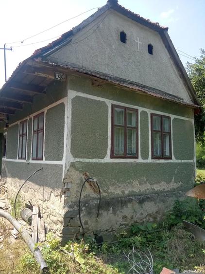 Casă cu 2 camere cu Teren 1068 Mp în Central