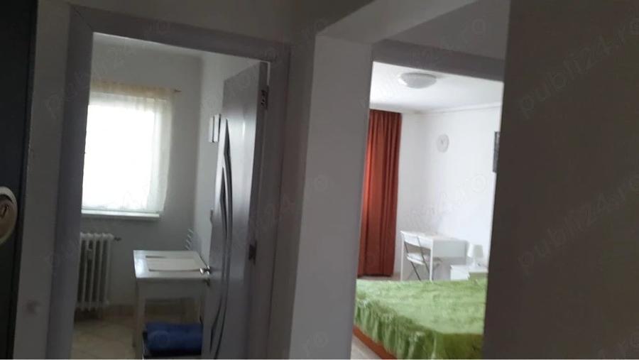 Garsonieră decomandată în Timpuri Noi